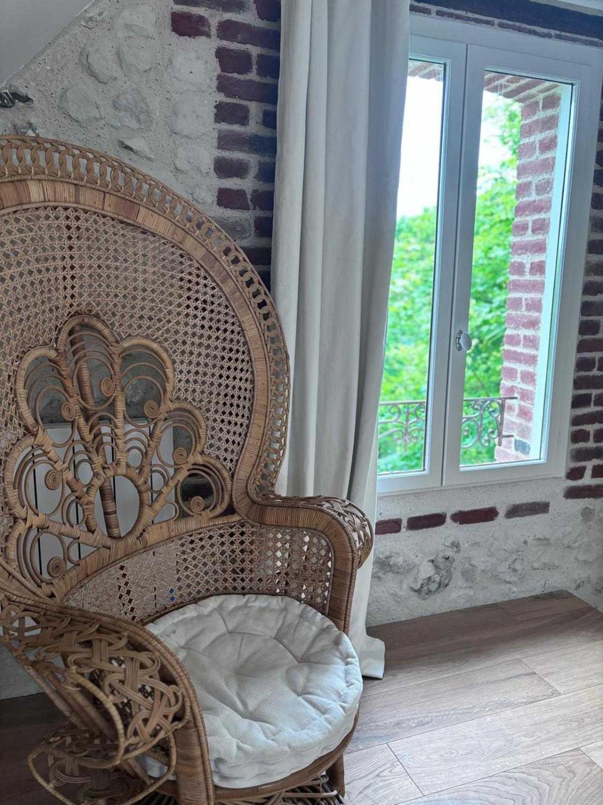 Exceptional 5 Bedroom House Near The Hébergement de vacances *