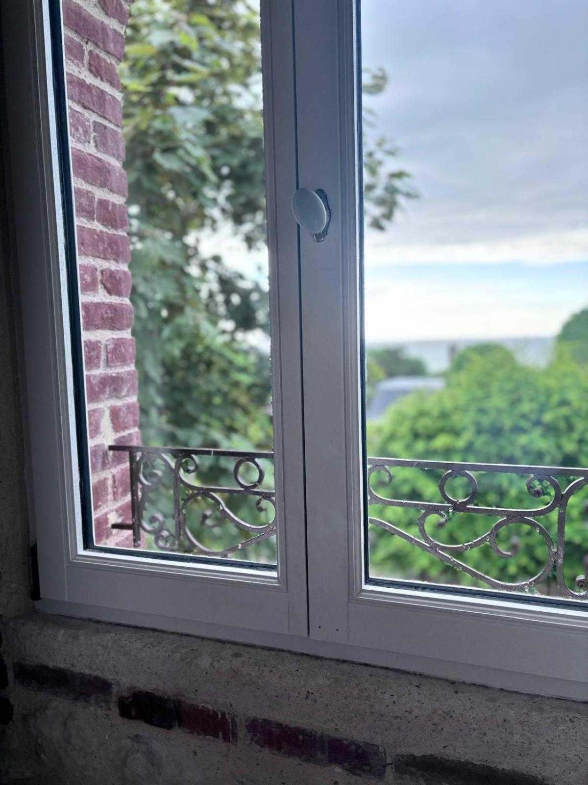 Exceptional 5 Bedroom House Near The Trouville-sur-Mer