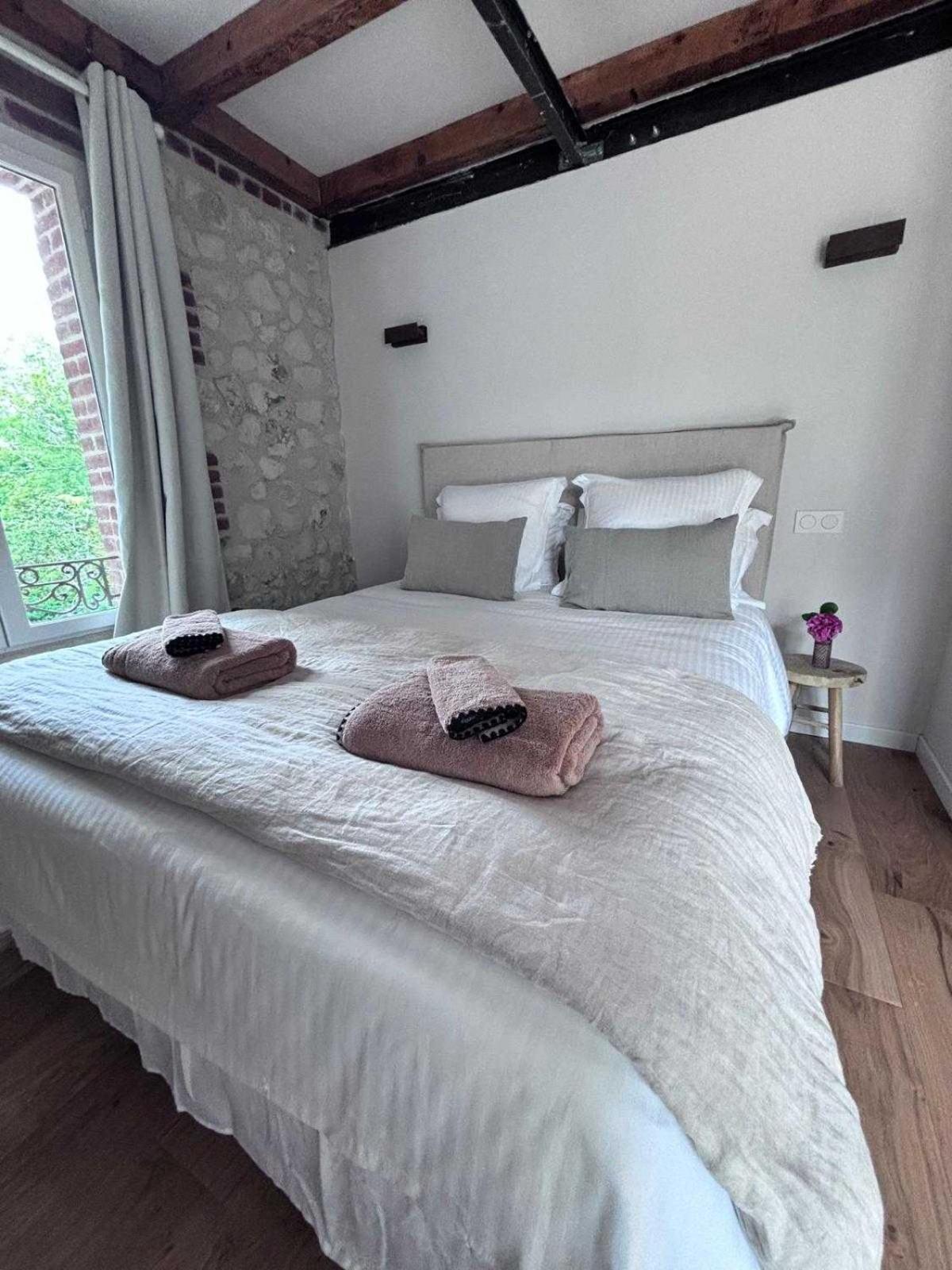 Exceptional 5 Bedroom House Near The Trouville-sur-Mer